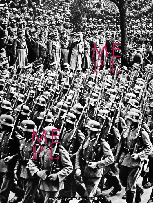 : Adolf Hitler invading Warsaw, 1938 : Adolf Hitler invading Warsaw, 1938