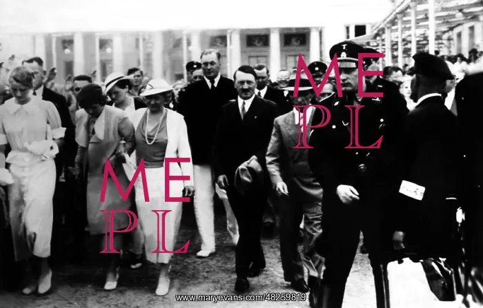 : Adolf Hitler and Joseph Goebbels visiting Heiligendamm : Adolf Hitler and Joseph Goebbels visiting Heiligendamm