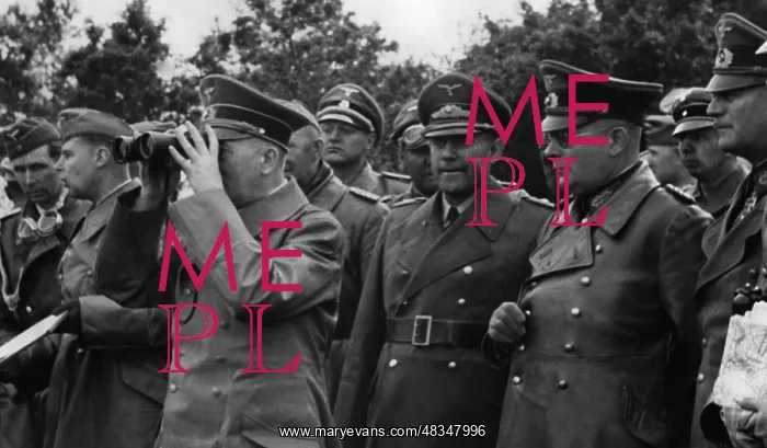  : Adolf Hitler on the Kemmelberg, 1940