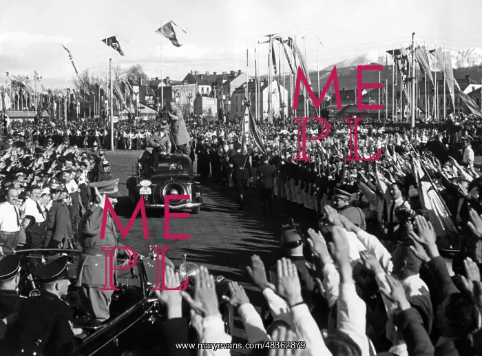 : Adolf Hitler in Klagenfurt, 1938 : Adolf Hitler in Klagenfurt, 1938
