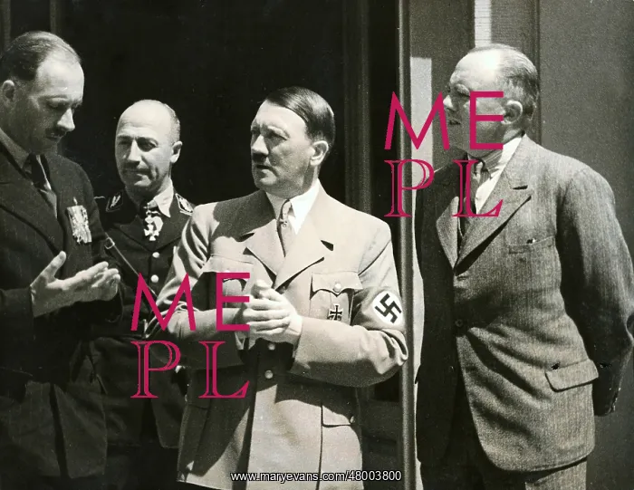 : Adolf Hitler with Major Fetherstone-Godley, British Legion : Adolf Hitler with Major Fetherstone-Godley, British Legion
