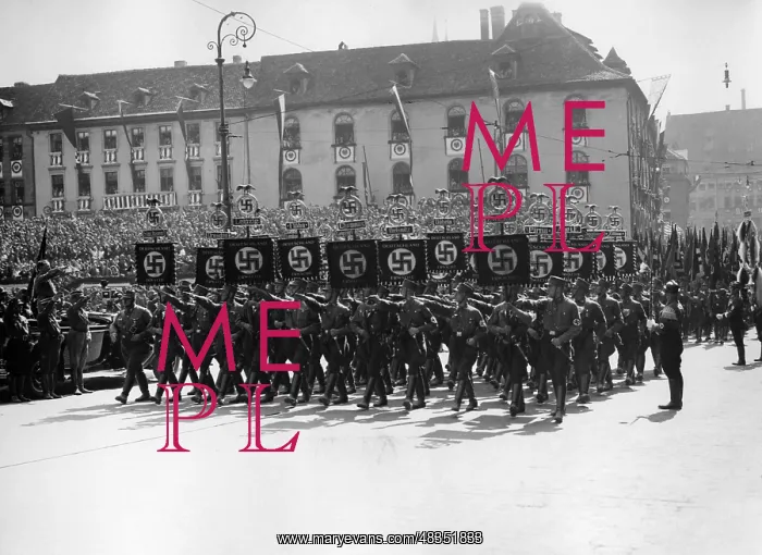 : Adolf Hitler at the march of the SA standard : Adolf Hitler at the march of the SA standard