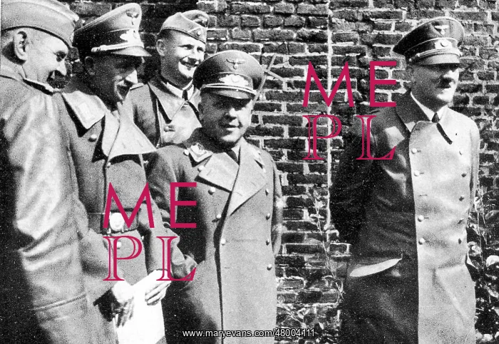 : Adolf Hitler with Max Amann and Ernst Schmied : Adolf Hitler with Max Amann and Ernst Schmied