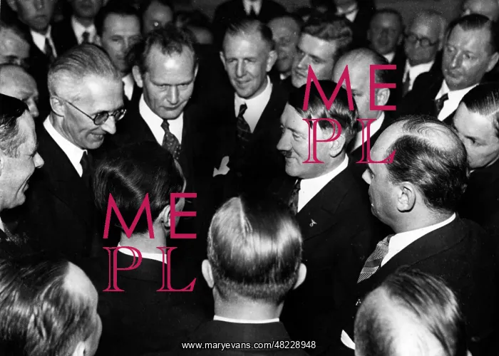 : Adolf Hitler and members of the foreign media 1933 : Adolf Hitler and members of the foreign media 1933