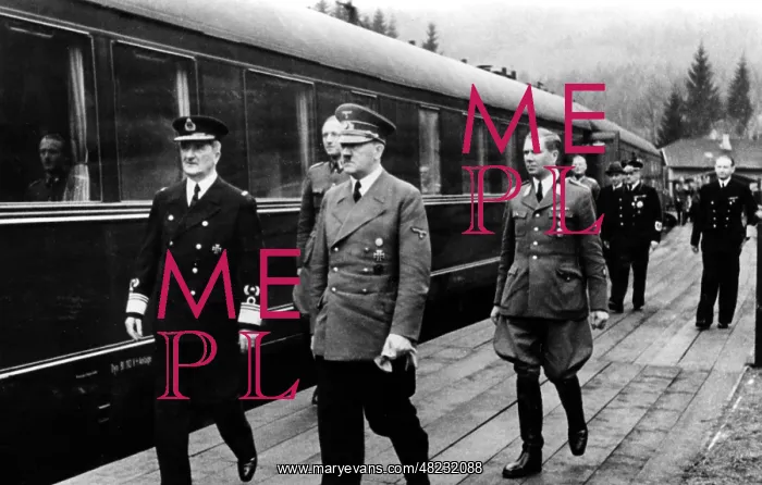 : Adolf Hitler with Miklos Horthy, 1941 : Adolf Hitler with Miklos Horthy, 1941