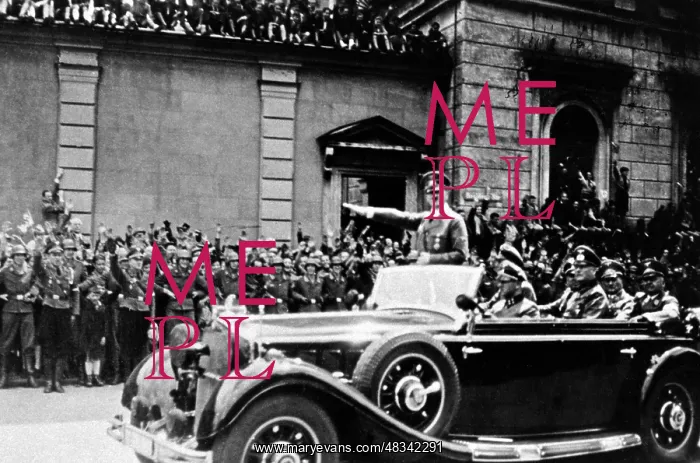 : Adolf Hitler in Munich, 1940 : Adolf Hitler in Munich, 1940