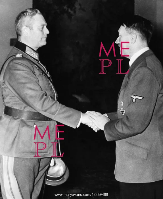 : Adolf Hitler receives General Keitel, 1938 : Adolf Hitler receives General Keitel, 1938