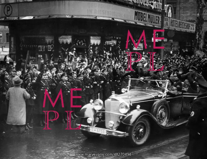 : Adolf Hitler after the referendum on the Saar : Adolf Hitler after the referendum on the Saar