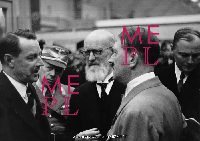 : Adolf Hitler and Robert Bosch at the Berlin Auto Show, 1936 : Adolf Hitler and Robert Bosch at the Berlin Auto Show, 1936
