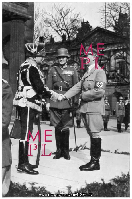: Adolf Hitler shaking hands with von Mackensen : Adolf Hitler shaking hands with von Mackensen