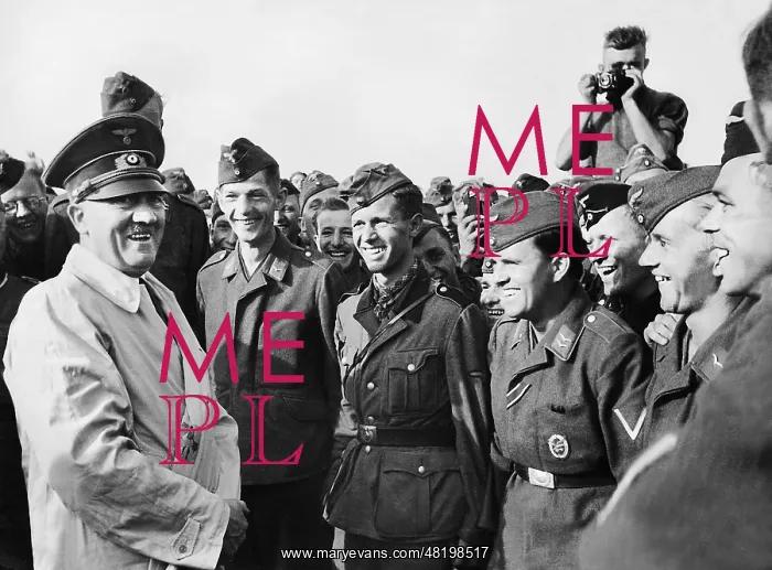 : Adolf Hitler with soldiers of the Air Force, 1940 : Adolf Hitler with soldiers of the Air Force, 1940