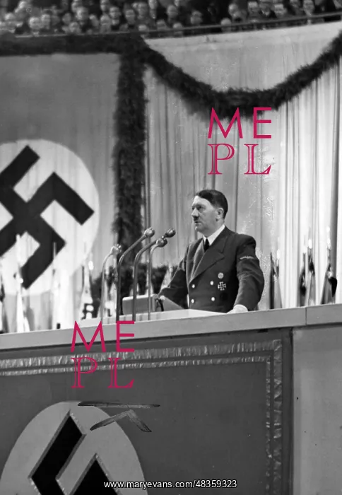 : Adolf Hitler in the Sportpalast : Adolf Hitler in the Sportpalast