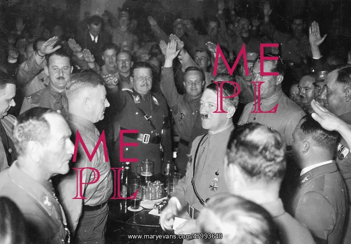 : Adolf Hitler surrounded by his old fighters, Munich : Adolf Hitler surrounded by his old fighters, Munich