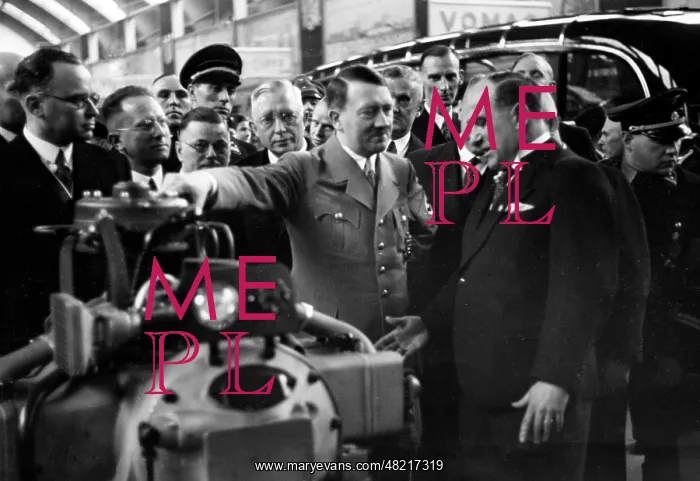 : Adolf Hitler visits the automobile exhibition : Adolf Hitler visits the automobile exhibition