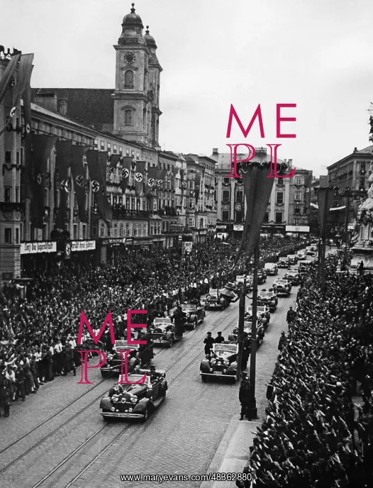 : Adolf Hitler visits Linz, 1938 : Adolf Hitler visits Linz, 1938