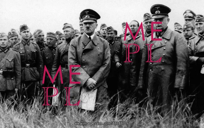 : Adolf Hitler visits soldiers graves, 1940 : Adolf Hitler visits soldiers graves, 1940
