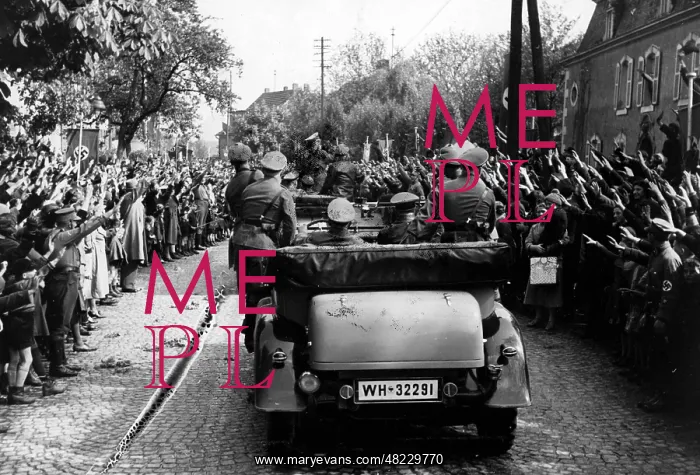 : Adolf Hitler on his way to the inscpection of the Siegfried : Adolf Hitler on his way to the inscpection of the Siegfried