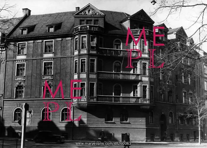 : Adolf Hitler's apartment : Adolf Hitler's apartment