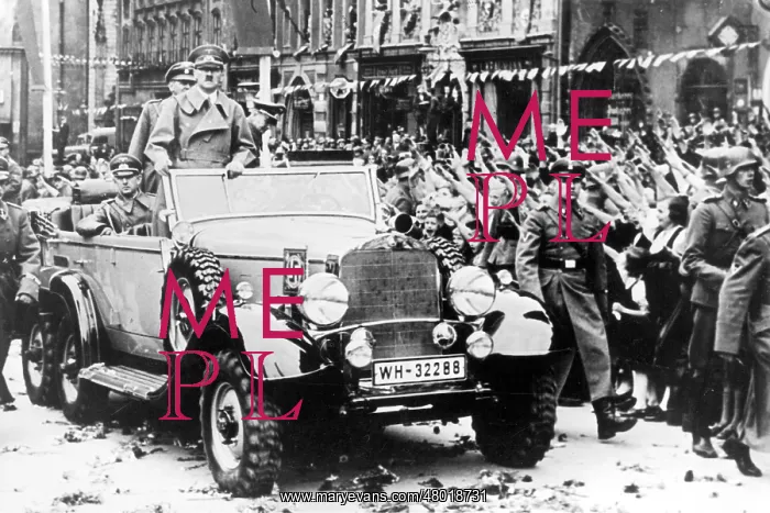 : Adolf Hitler's entry in the Sudetenland, 1938 : Adolf Hitler's entry in the Sudetenland, 1938