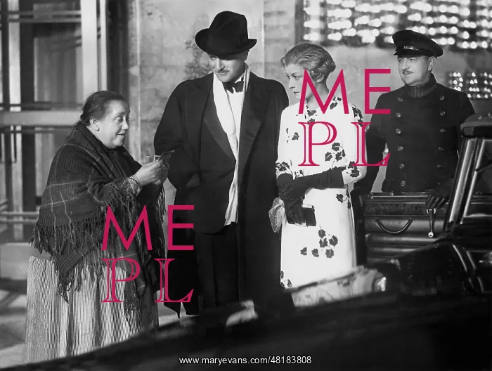 : Adolf Wohlbrueck and Hilde Hildebrand in Don't Be Afraid o : Adolf Wohlbrueck and Hilde Hildebrand in Don't Be Afraid o