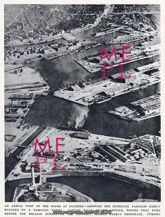: Aerial view of Dunkirk docks before the evacuation, WW2 : Aerial view of Dunkirk docks before the evacuation, WW2