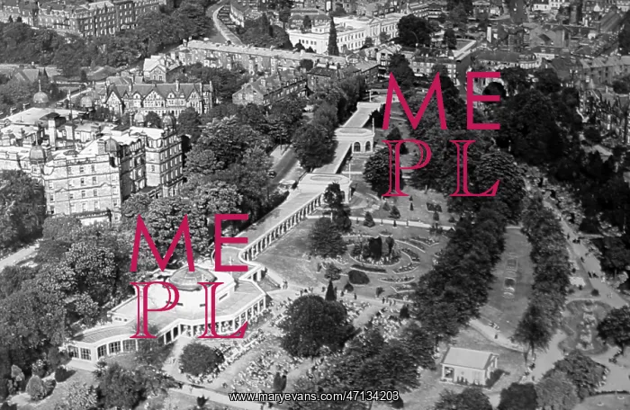  : Aerial view of Harrogate in the 1930s
