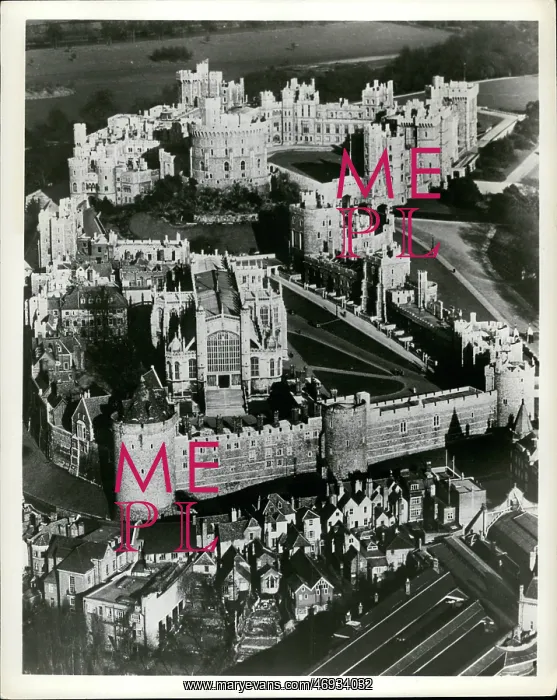 : Aerial view, Windsor Castle : Aerial view, Windsor Castle