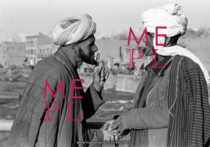 : Afghans. Kabul. Afghanistan. 1965. Afghans talk : Afghans. Kabul. Afghanistan. 1965. Afghans talk