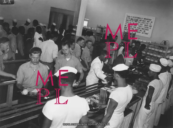 : African America enlisted men in Mess Hall serving : African America enlisted men in Mess Hall serving