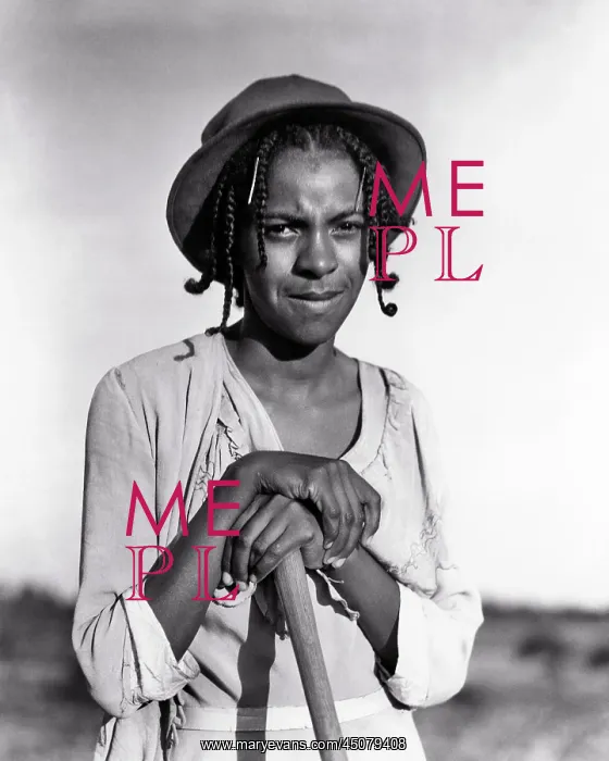 : African-American Woman Intense Expression Looking at Camera : African-American Woman Intense Expression Looking at Camera