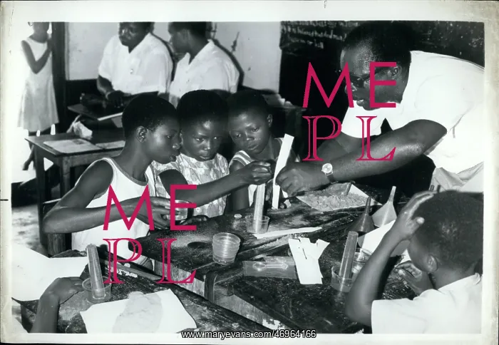 : African students learn science, Malawi : African students learn science, Malawi