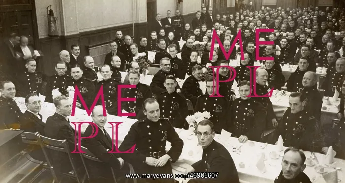 : AFS Bromley firefighters at tables, Bromley, Kent, WW2 : AFS Bromley firefighters at tables, Bromley, Kent, WW2