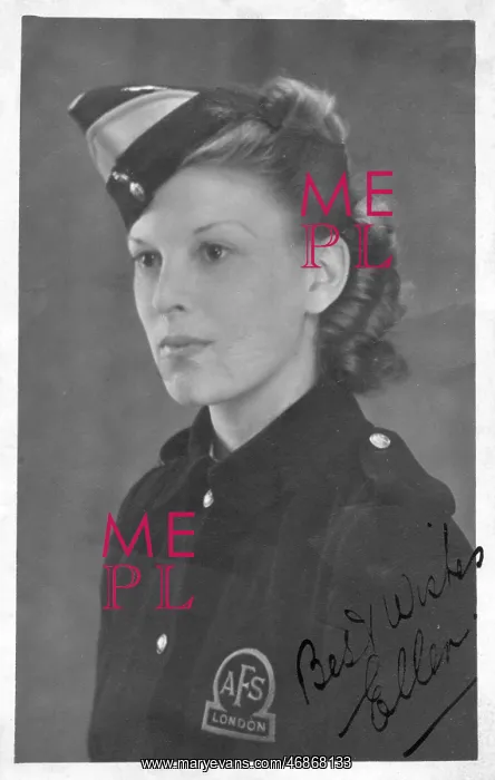 : AFS woman in uniform, WW2 : AFS woman in uniform, WW2