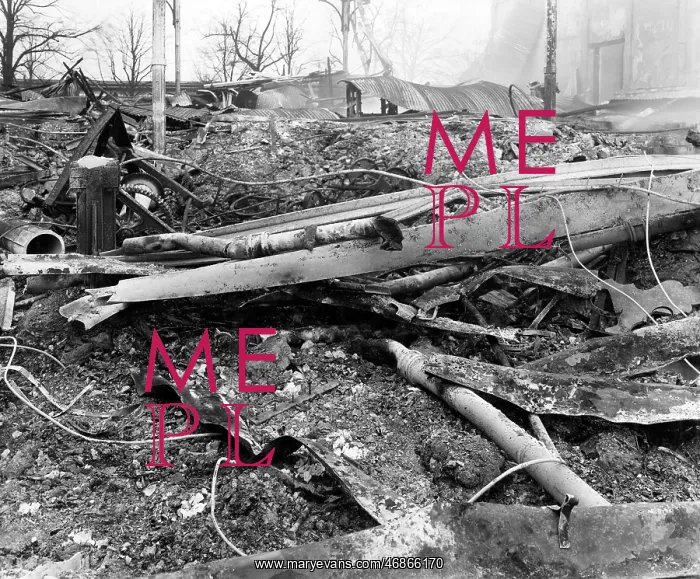 : Aftermath of the Crystal Palace fire on 30th November 1936 : Aftermath of the Crystal Palace fire on 30th November 1936