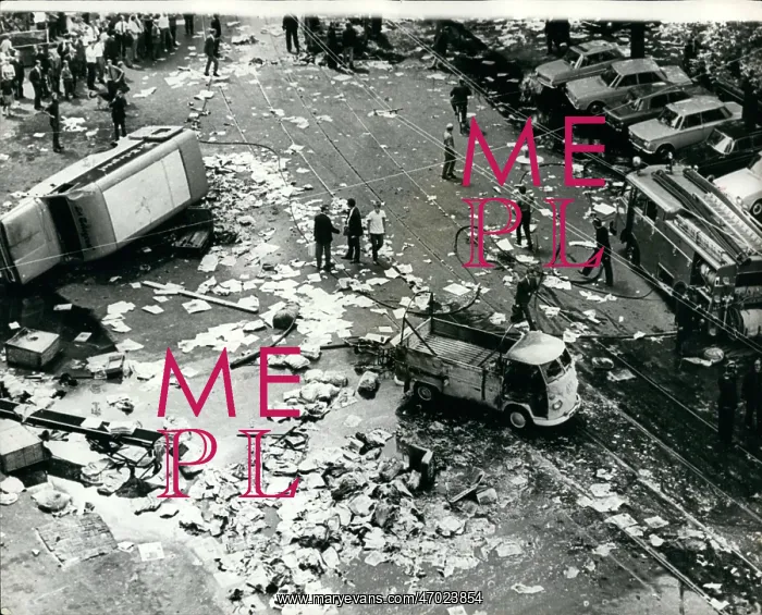 : Aftermath of demonstration by building workers, Amsterdam : Aftermath of demonstration by building workers, Amsterdam