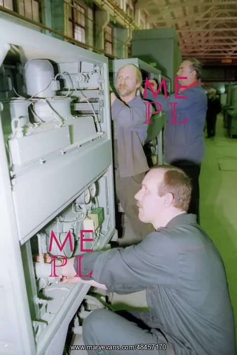 : Air condition systems are being assembled at Dokon : Air condition systems are being assembled at Dokon