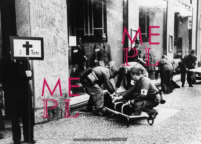 : Air raid drill in Berlin, 1939 : Air raid drill in Berlin, 1939