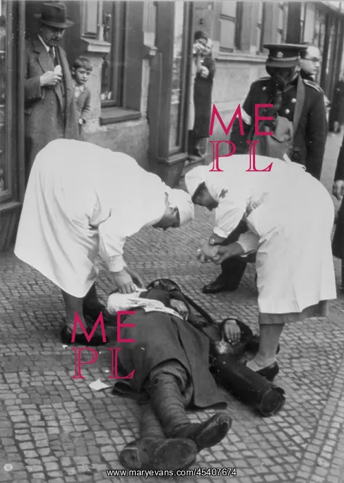  : Air raid drill in Prague, 1938