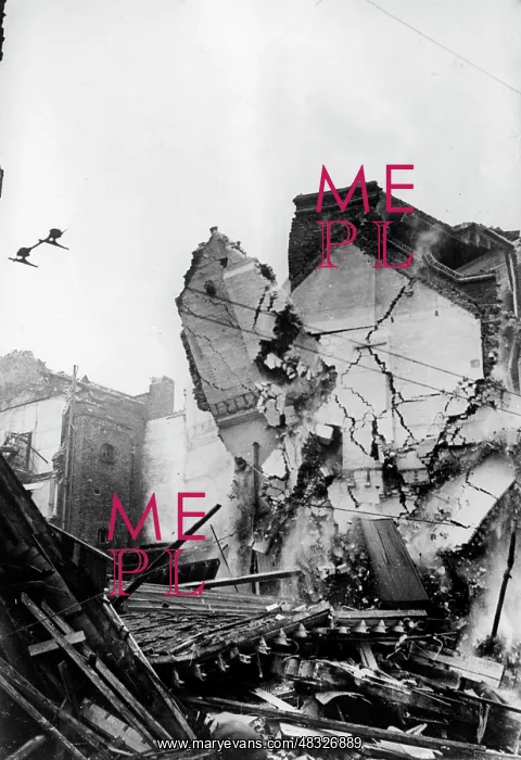 : Air raids on London, 1940 : Air raids on London, 1940