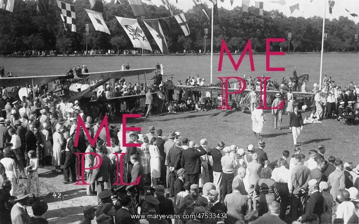  : An air show in Weimar, aerodrome, C. 1930