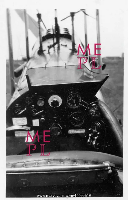  : Airco DH.9a cockpit