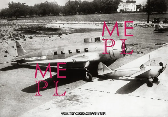 : Aircraft. The biggest US low wing aeroplane after its first flight to Pazifik : Aircraft. The biggest US low wing aeroplane after its first flight to Pazifik