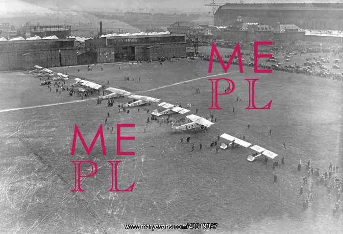 : Airfield Staaken, 1924 : Airfield Staaken, 1924