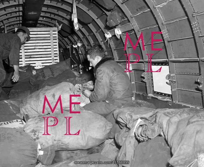 : Airlift to Berlin 1948 : Airlift to Berlin 1948