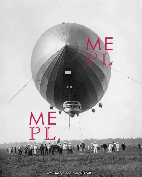 : Airship Graf Zeppelin, 1929 : Airship Graf Zeppelin, 1929