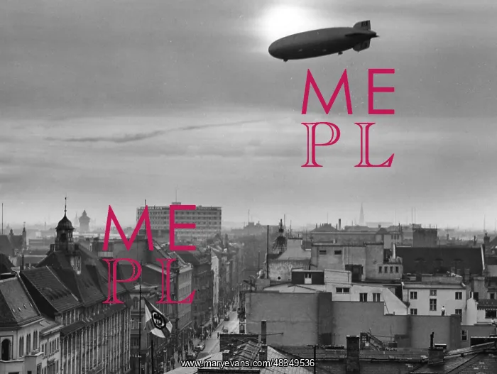 : The airship Graf Zeppelin over Berlin, 1939 : The airship Graf Zeppelin over Berlin, 1939