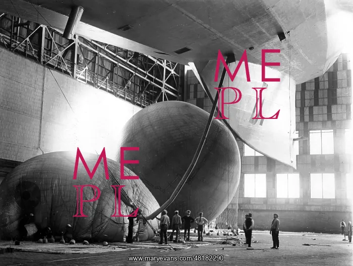 : Airship Graf Zeppelin is being refilled with hydrogen, 192 : Airship Graf Zeppelin is being refilled with hydrogen, 192