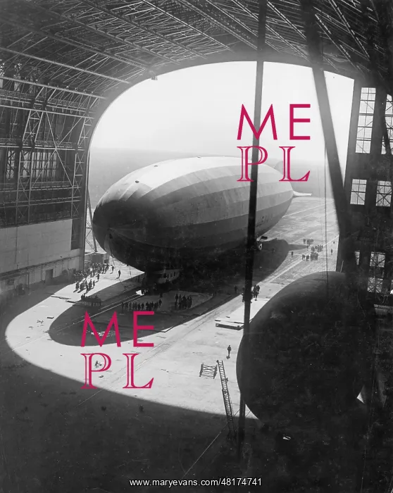 : Airship Los Angeles, 1927 : Airship Los Angeles, 1927