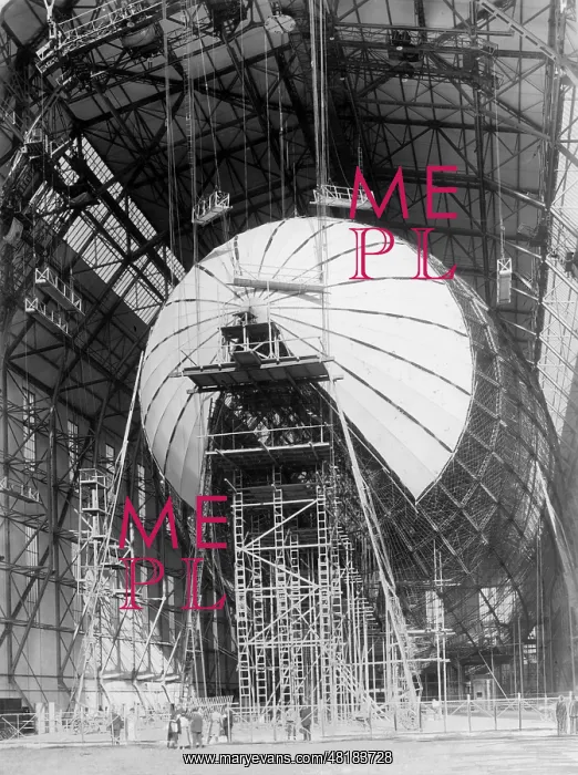 : The airship LZ129 Hindenburg under construction : The airship LZ129 Hindenburg under construction