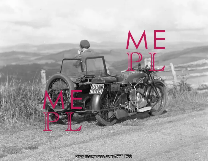: A.J.S. M1 or M2 with sidecar : A.J.S. M1 or M2 with sidecar